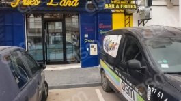 Bar-A-Frite-Fries-Land